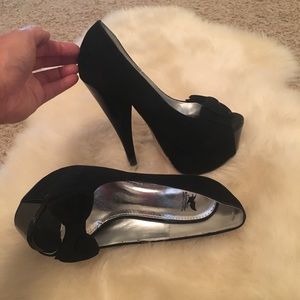 Platform pumps